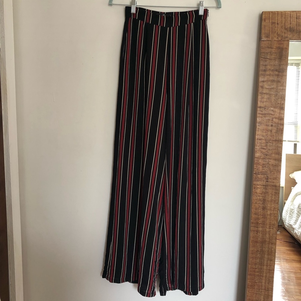 MISSGUIDED striped highwaisted pants
